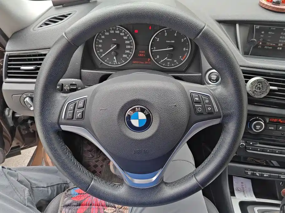 BMW X1 — миниатюра 15