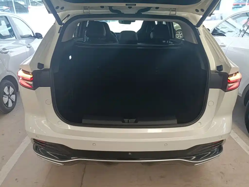 Roewe RX5 — миниатюра 19