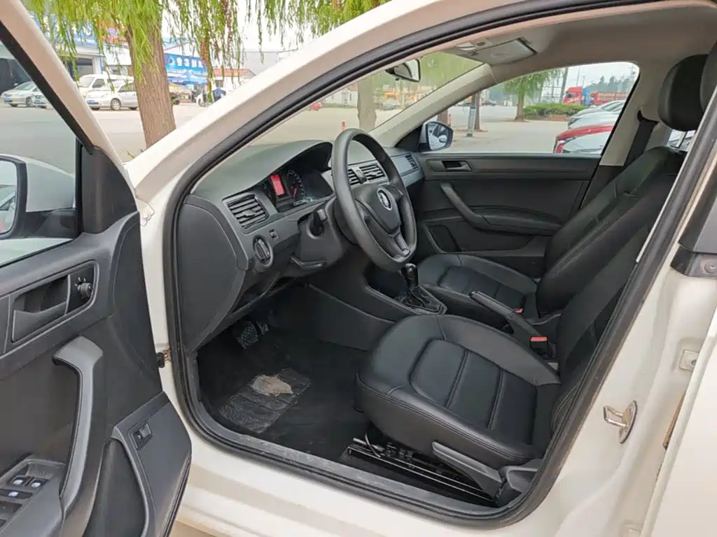Volkswagen Santana — миниатюра 16
