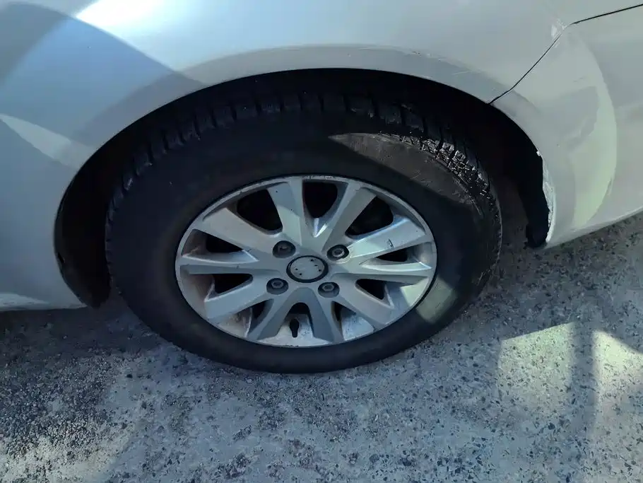 Buick Excelle — миниатюра 6