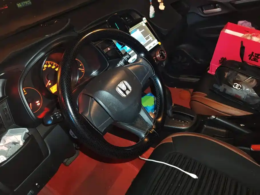 Honda Fit — миниатюра 15