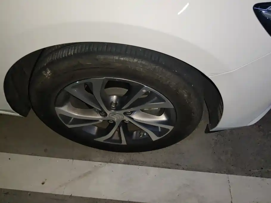 Buick Verano — миниатюра 6