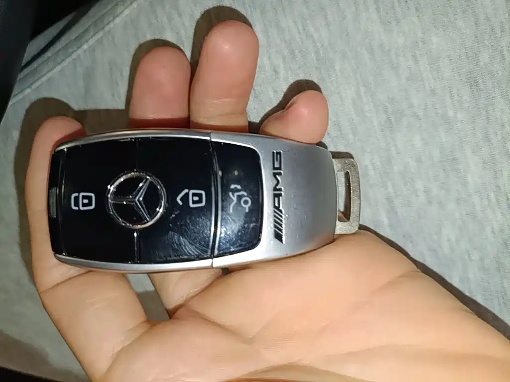 Mercedes-Benz E-Class — миниатюра 9