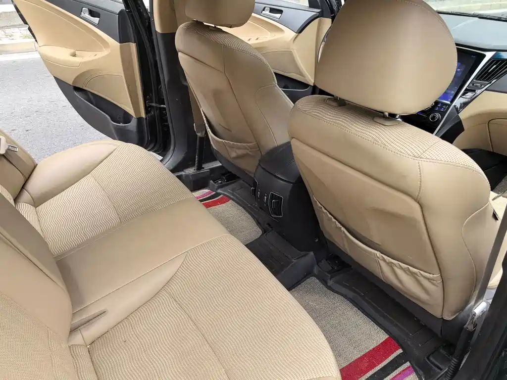 Hyundai Sonata — миниатюра 6