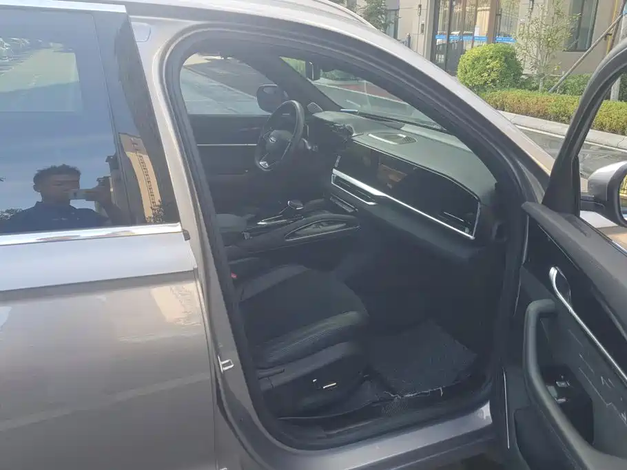 Geely Xingyue L — миниатюра 8