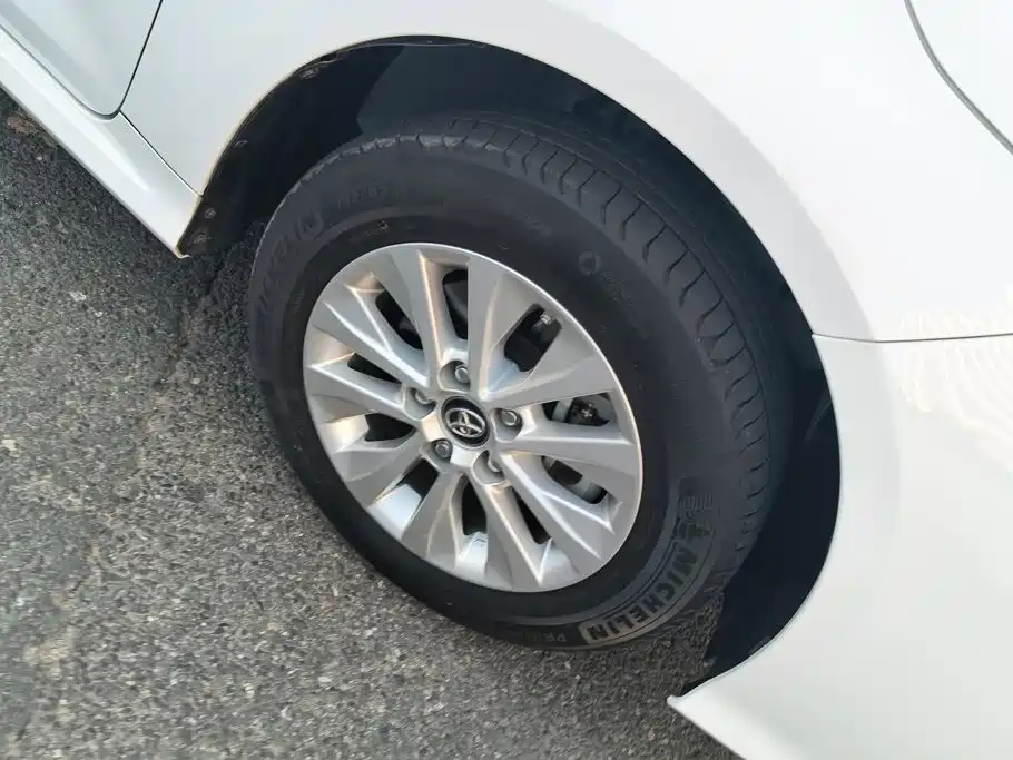 Toyota Corolla — миниатюра 6