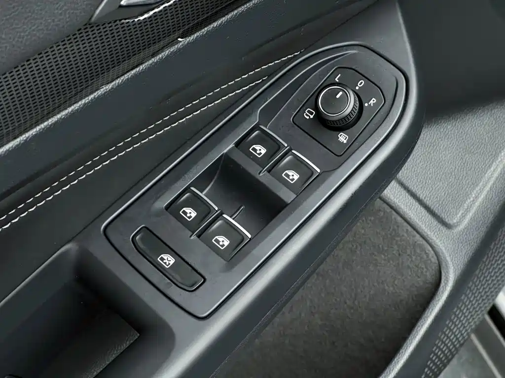 Volkswagen Golf — миниатюра 12