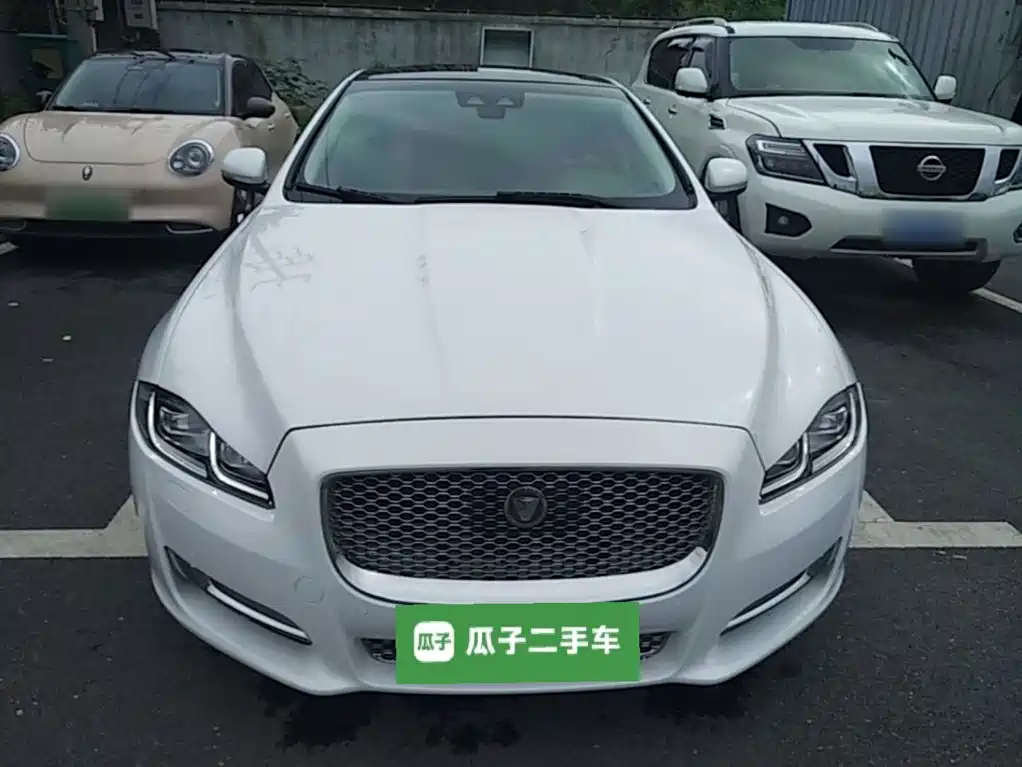 Jaguar XJ — миниатюра 3