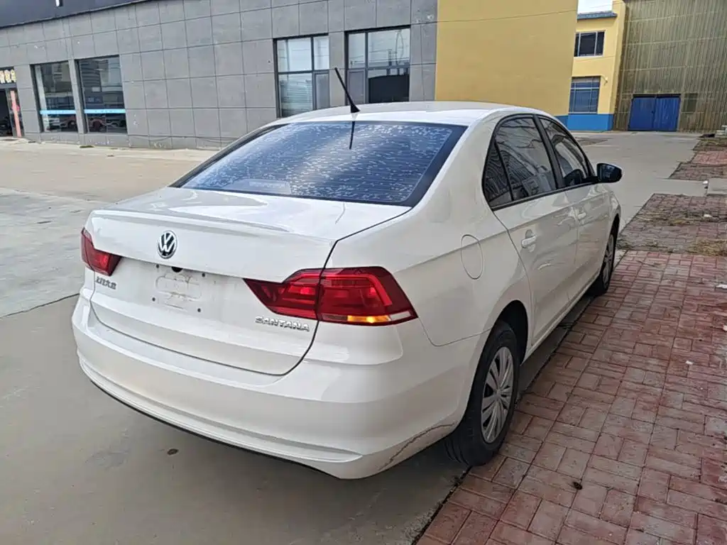 Volkswagen Santana — миниатюра 7