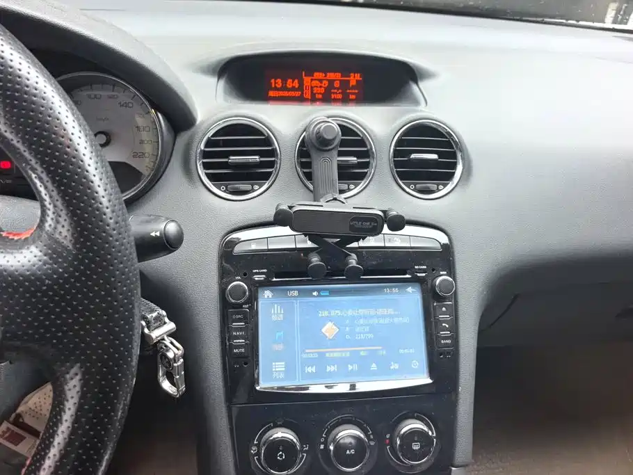 Peugeot 408 — миниатюра 13