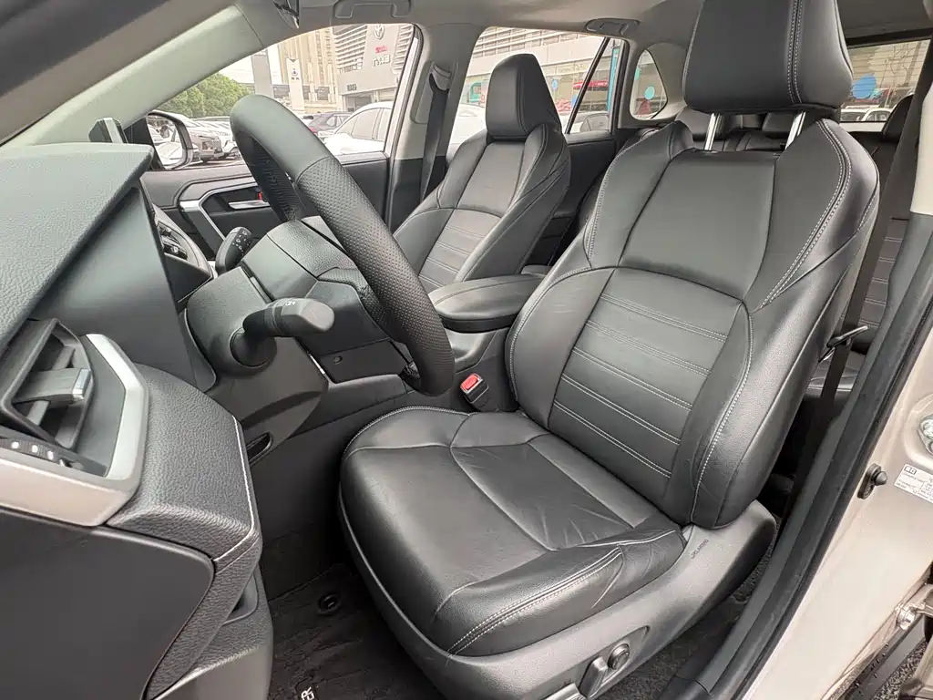 Toyota Wildlander 2022 2.0L CVT Luxury PLUS