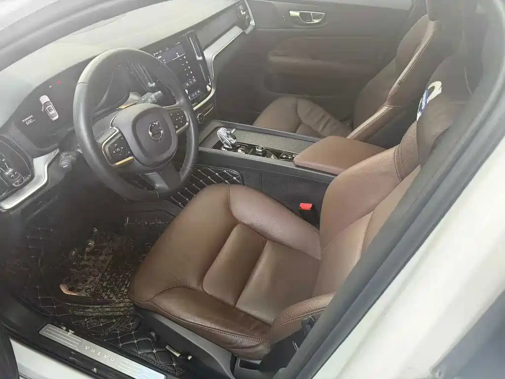 Volvo S60 — миниатюра 6