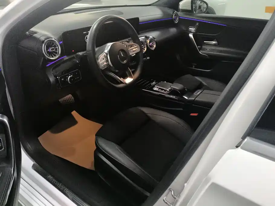 Mercedes-Benz A-Class — миниатюра 8