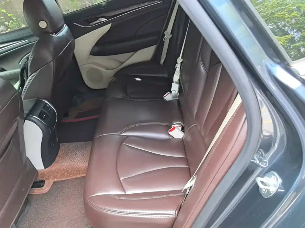 Buick LaCrosse — миниатюра 17