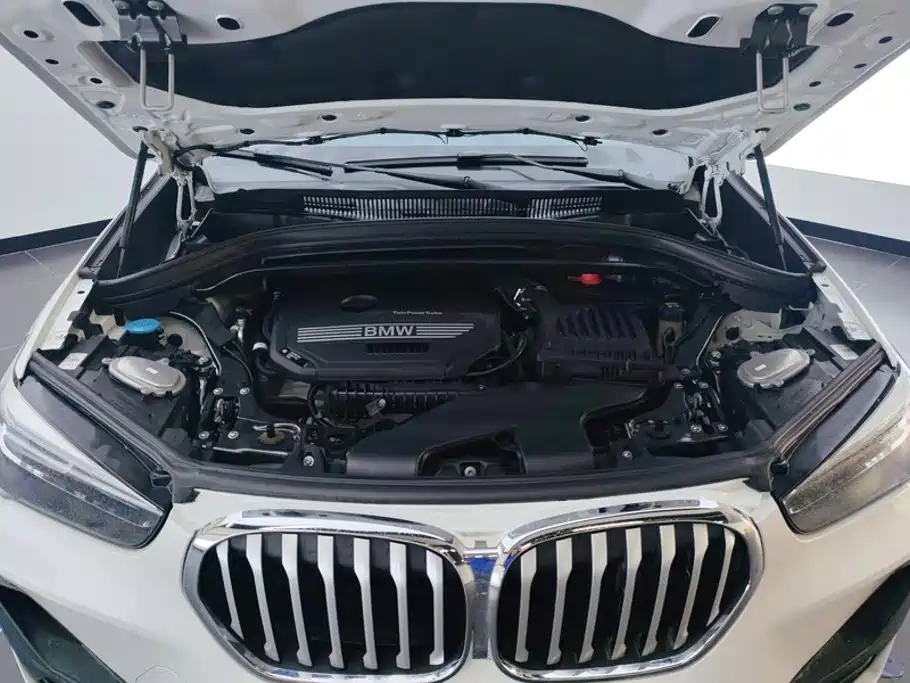 BMW X1 — миниатюра 10