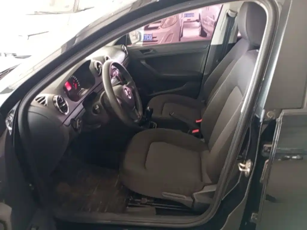 Volkswagen Jetta — миниатюра 15