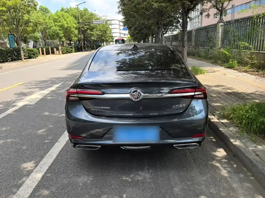 Buick LaCrosse — миниатюра 6