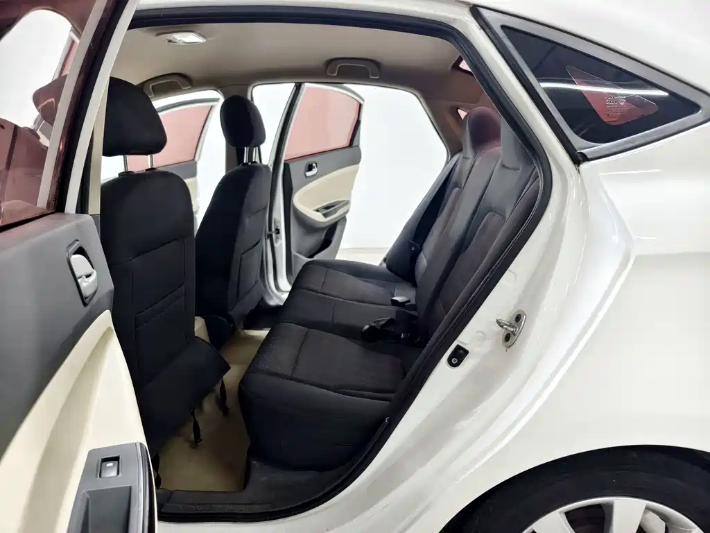JAC Heyue A30 — миниатюра 12