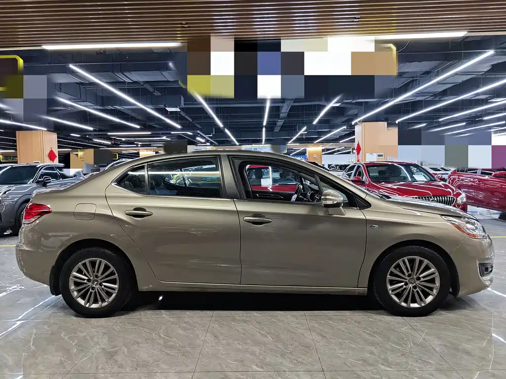 Citroen C4L — миниатюра 4