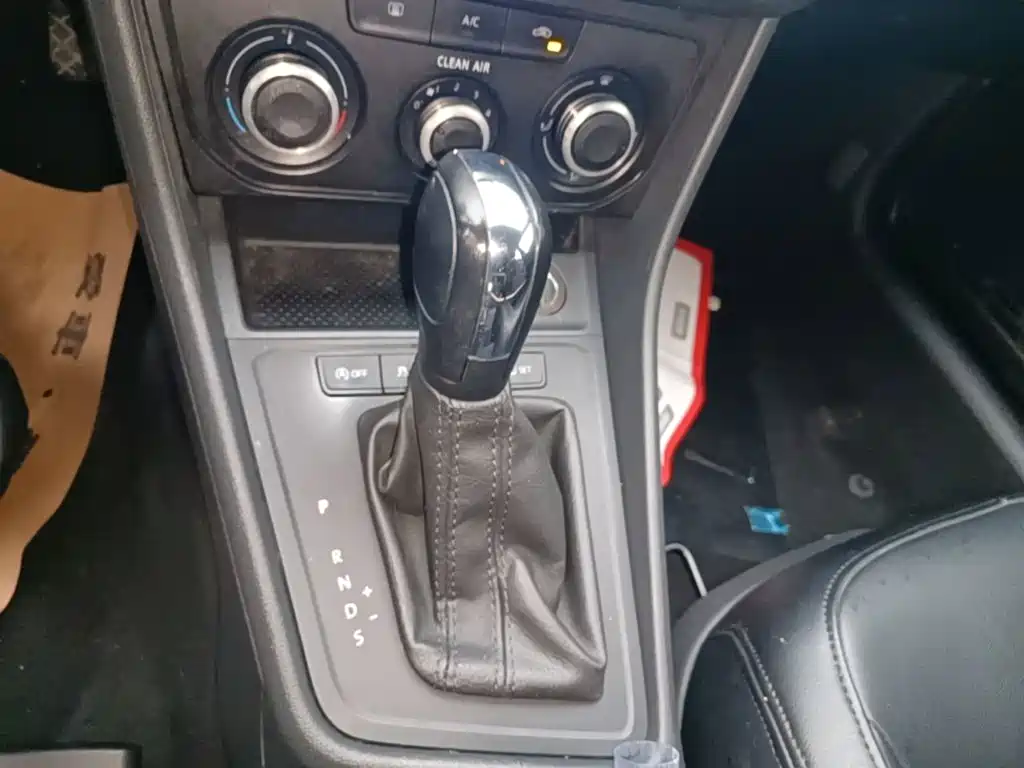 Volkswagen Lavida — миниатюра 14