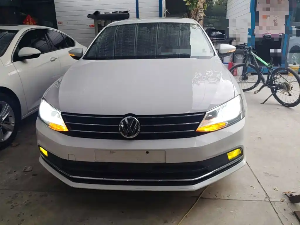 Volkswagen Sagitar — миниатюра 3