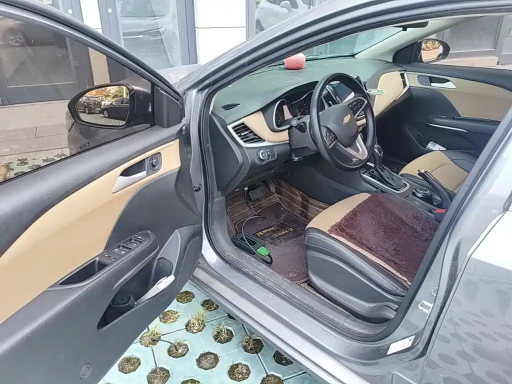 Chevrolet Monza — миниатюра 16