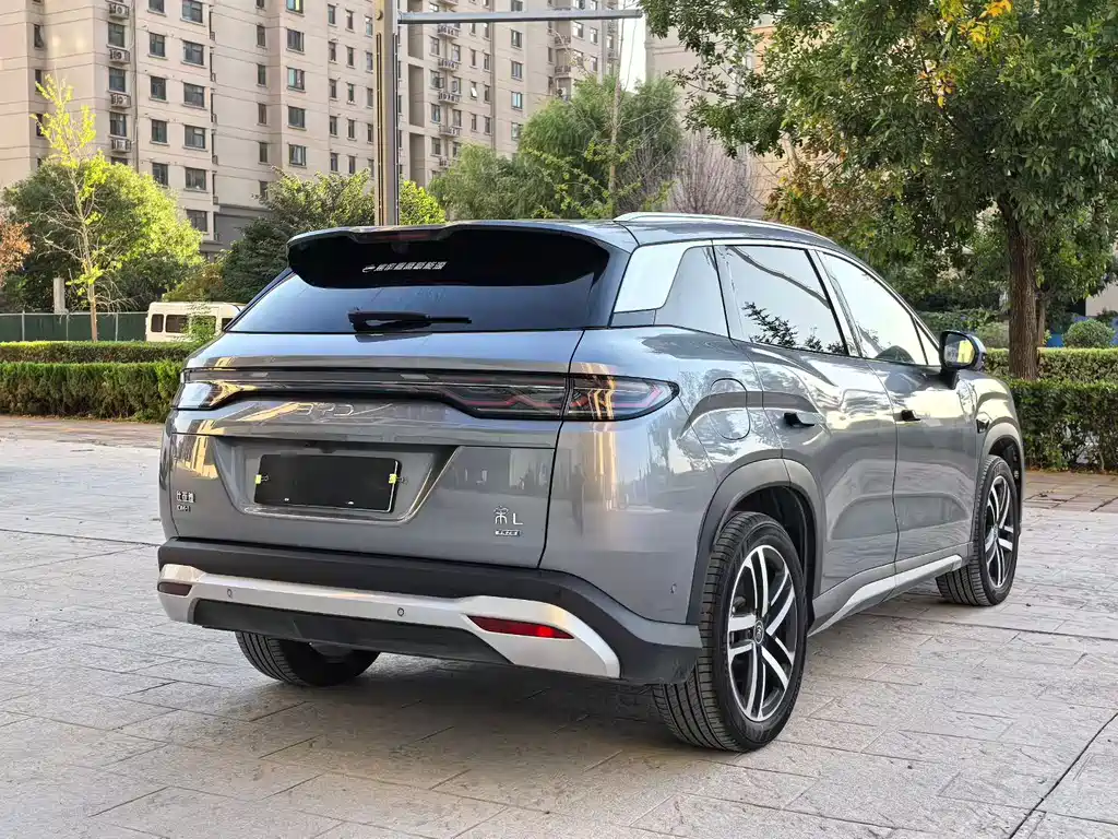BYD L DM-i — миниатюра 9