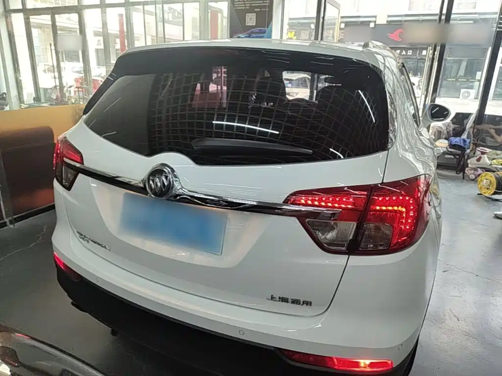 Buick Envision Plus — миниатюра 6