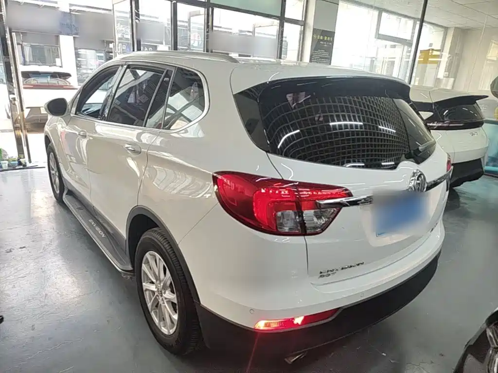 Buick Envision Plus — миниатюра 5