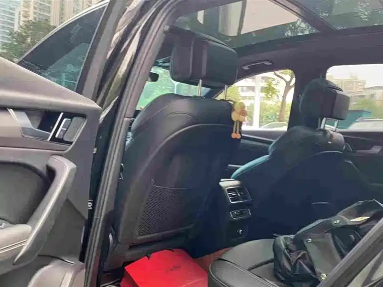 Audi Q5L — миниатюра 5
