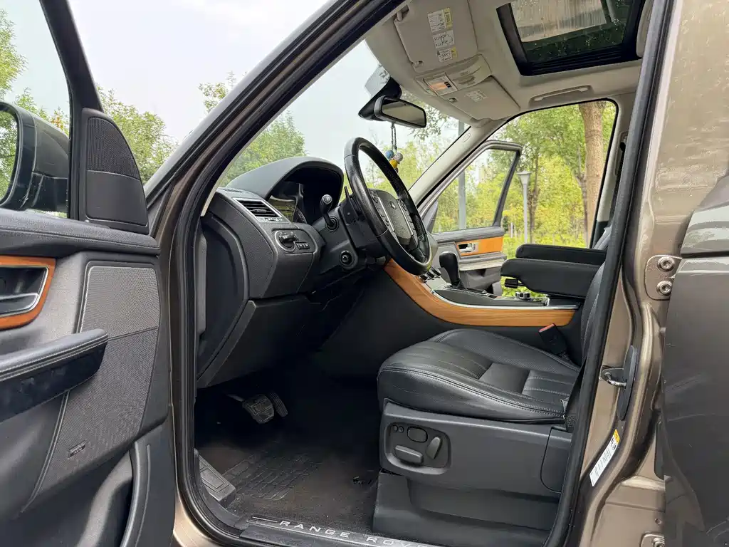 Land Rover Sport — миниатюра 4
