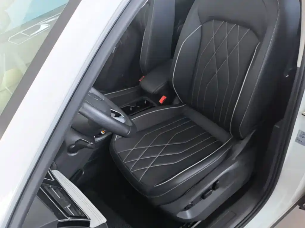 Volkswagen Tiguan L — миниатюра 15