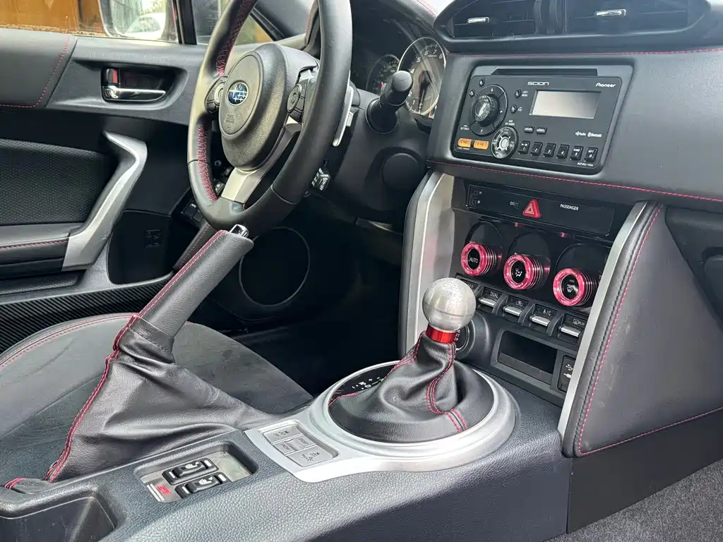 Subaru BRZ — миниатюра 9