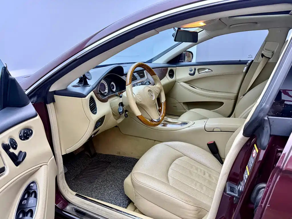 Mercedes-Benz CLS — миниатюра 5