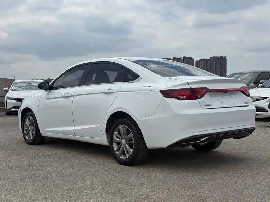 Geely Emgrand GL — миниатюра 11