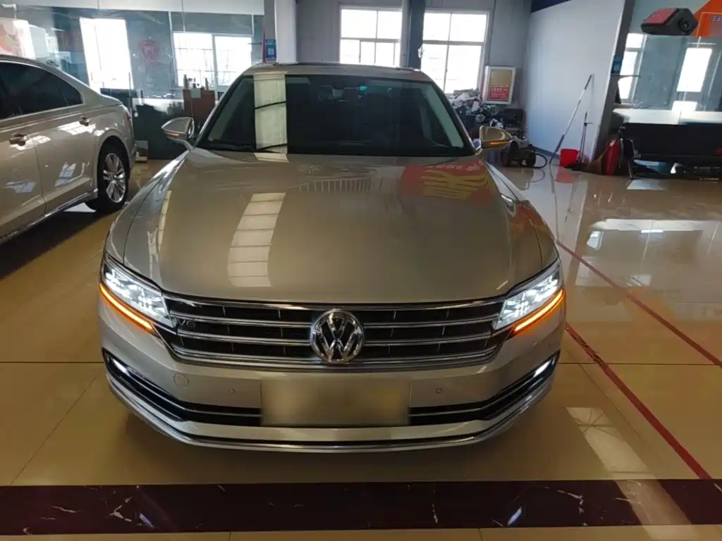 Volkswagen Phideon — миниатюра 3