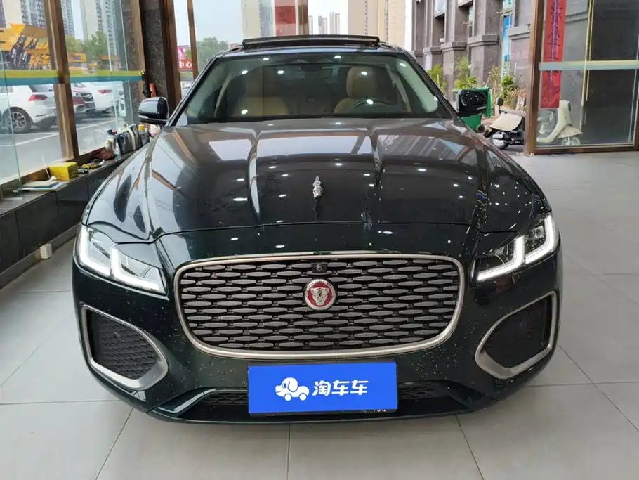 Jaguar XFL — миниатюра 2