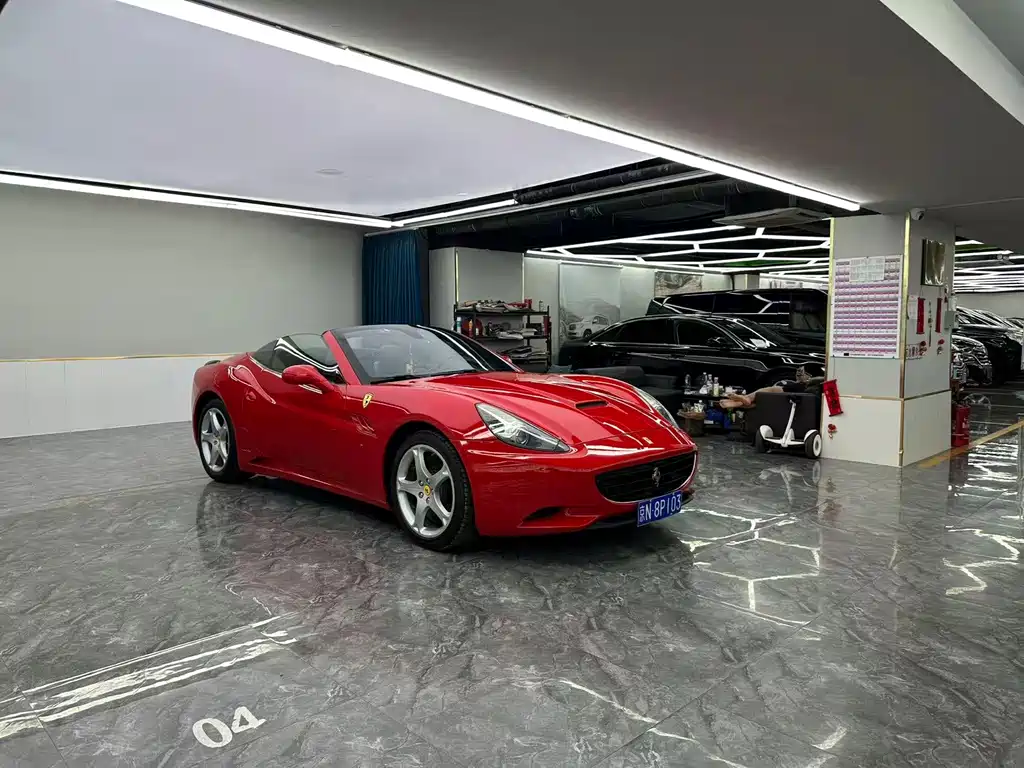 Ferrari California T — миниатюра 3
