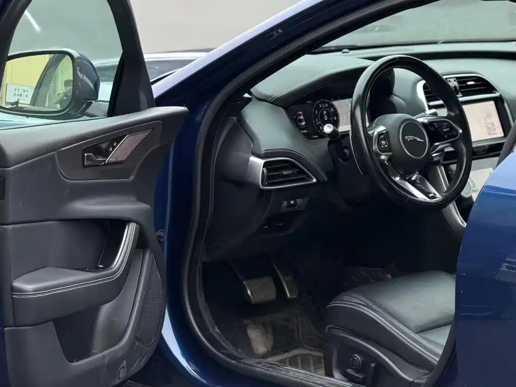 Jaguar XEL — миниатюра 6