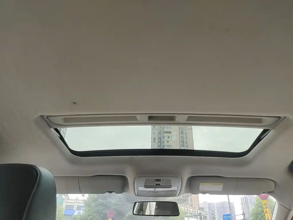 Roewe i6 Classic — миниатюра 18
