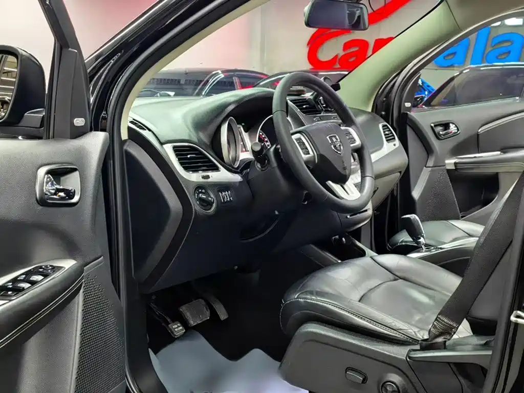 Dodge Journey — миниатюра 13