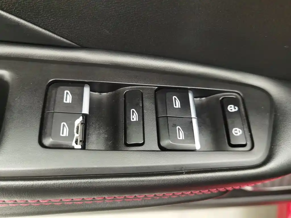 Geely Binrui — миниатюра 9