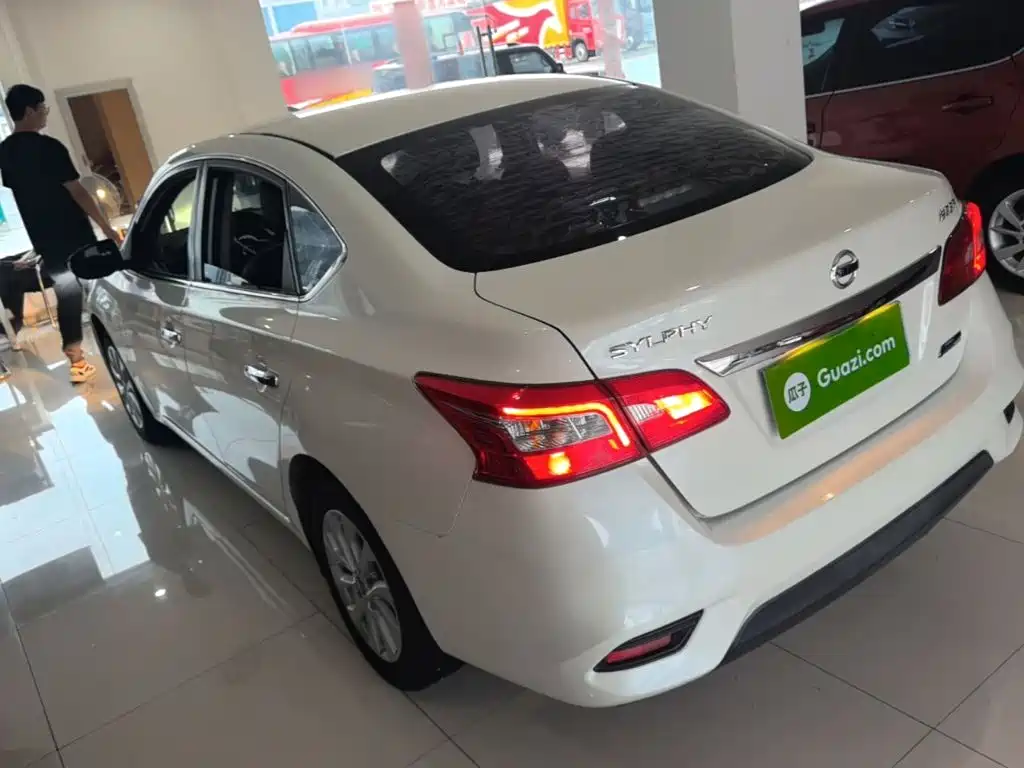Nissan Sylphy — миниатюра 5