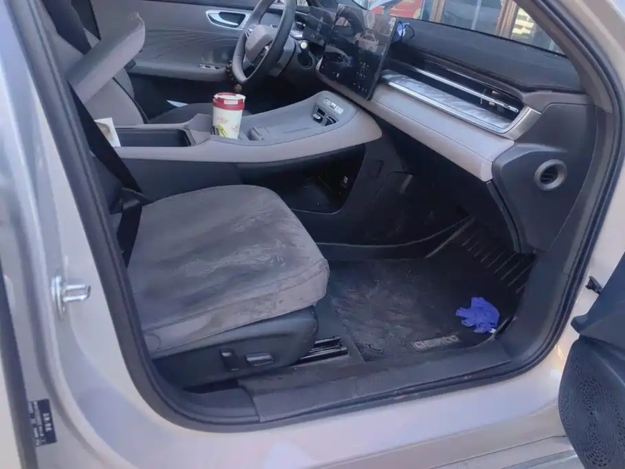 Roewe M7 DMH — миниатюра 8