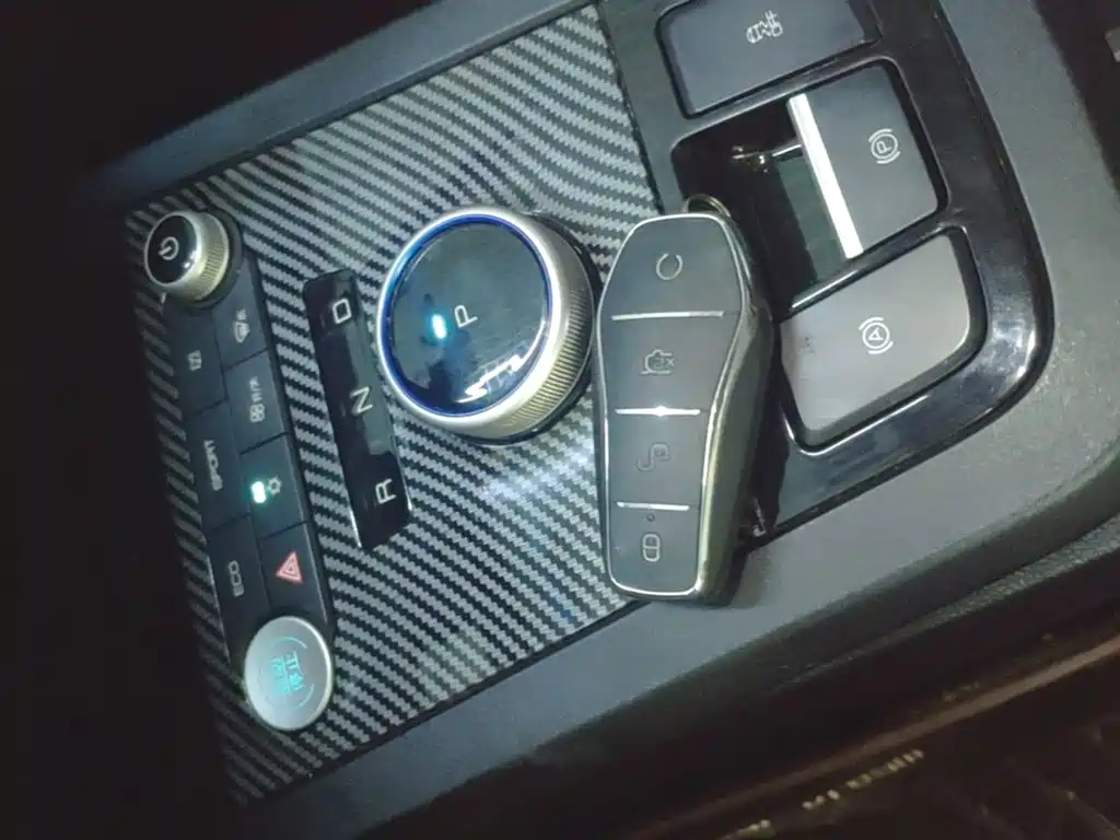 BYD e2 — миниатюра 9