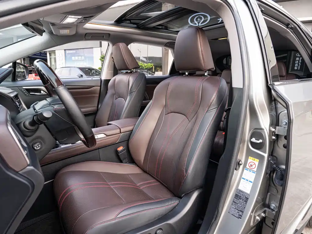 Lexus RX — миниатюра 11
