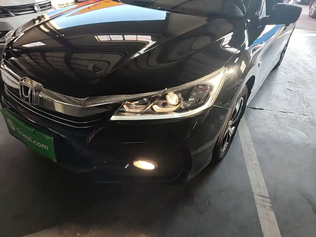 Honda Accord — миниатюра 24