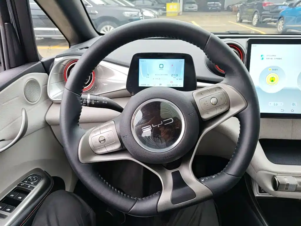 BYD Dolphin — миниатюра 11
