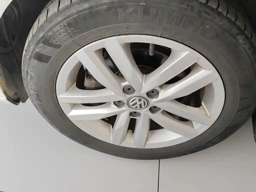 Volkswagen Jetta — миниатюра 23