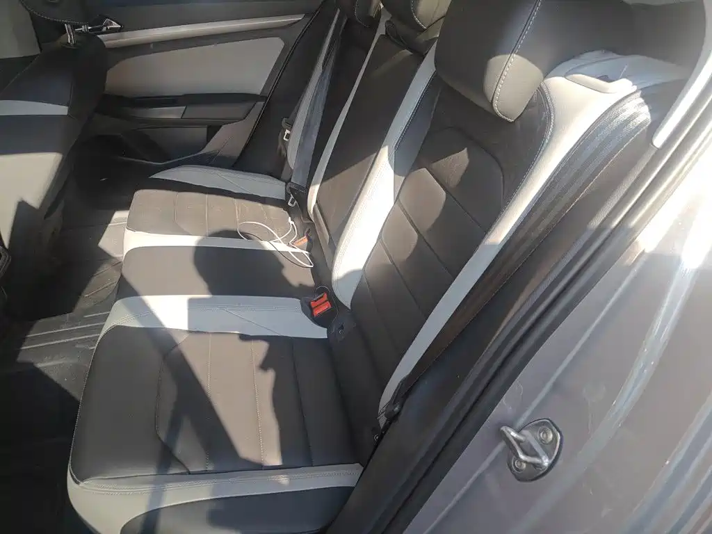 Volkswagen Bora — миниатюра 18